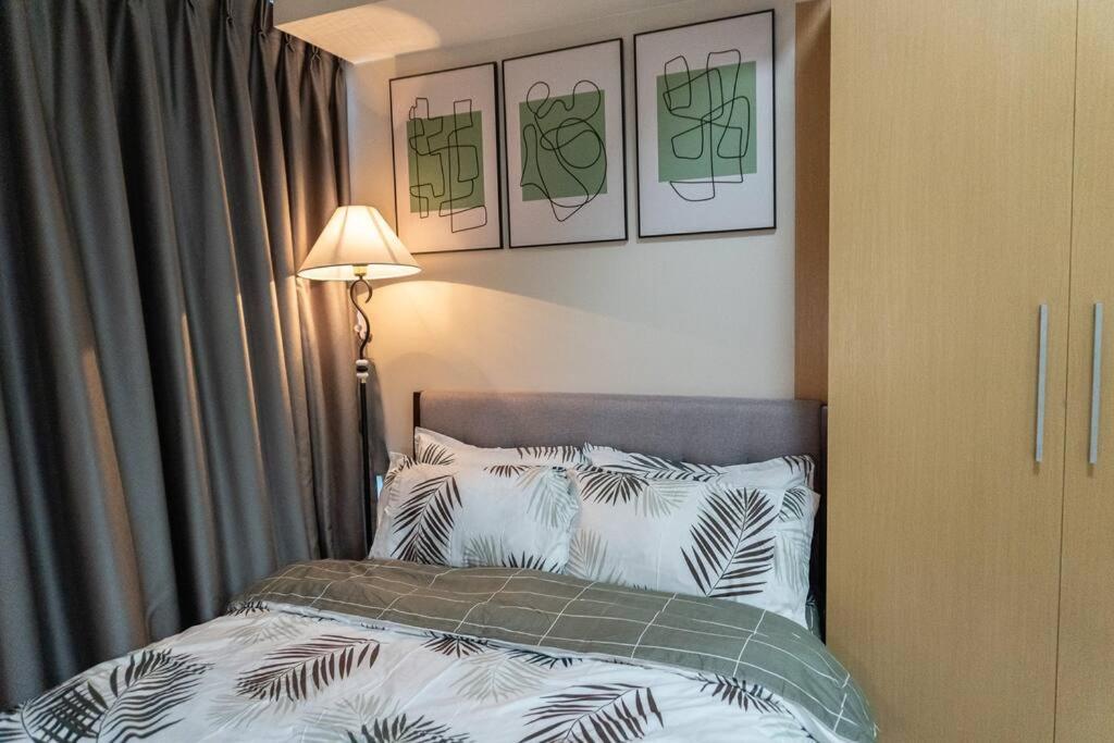 A2J Luxury 2Br Bgc Uptown Suite Near Uptown Mall Manila Exterior photo