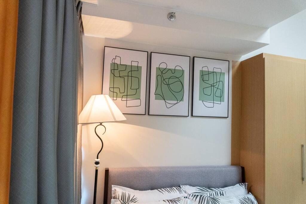 A2J Luxury 2Br Bgc Uptown Suite Near Uptown Mall Manila Exterior photo